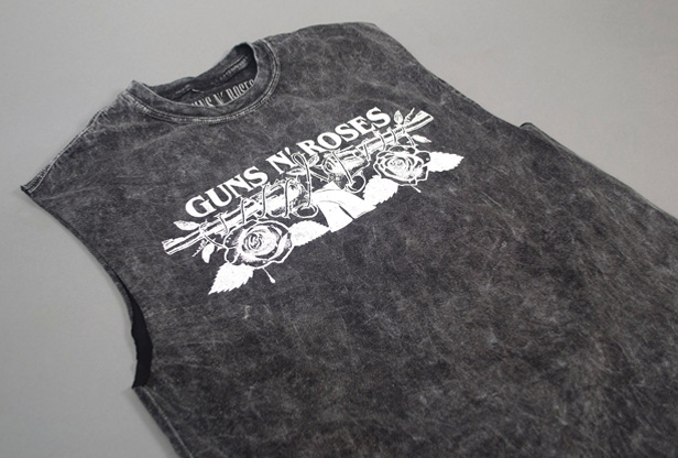 mineral-washed t-shirt